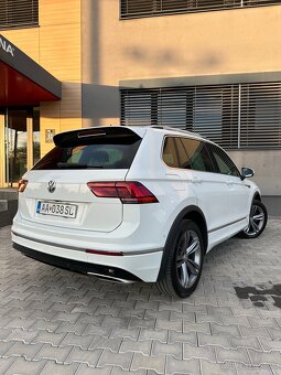 Volkswagen Tiguan R-Line 4motion,webasto,head-up,ťažné - 4