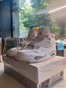 Jordan 4 retro white oreo - 4