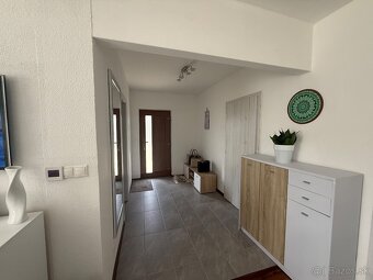 ✅NOVINKA🏡Slnečný dom na skok od NR a HC - 4