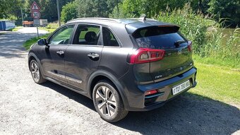 Kia Niro, 64KWh 8 Let záruka / TČ odpočet DPH - 4