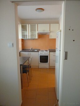 Prenájom 1-izb. zariad. byt centrum s veľkým krytým balkónom - 4