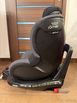 autosedacka Britax Romer otocna 360 - 4