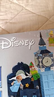 LEGO® Disney 43232 Let Petra Pana a Wendy nad Londýnom - 4