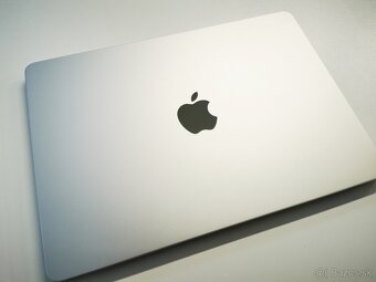 Macbook Air 13 M2 8GB / 2022 / 256GB SSD - 4