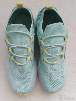 Nazúvacie tenisky veľ.35 - 4