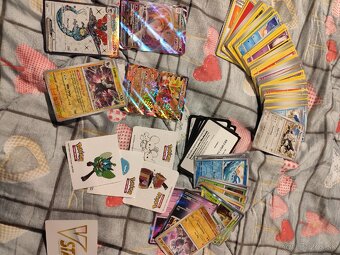 Pokémon karty - 4