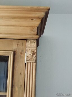 Príborník a vešiaková stena - masív - 4