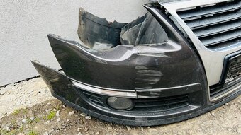 Rozpredám Passat B6 - kompletá predná časť - 4