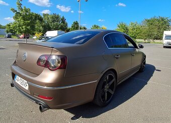 VW PASSAT R36 - 4