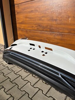 Predám zadný nárazník + spojler Hyundai I30 3 Lift (2020-) - 4