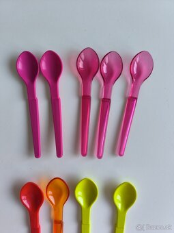 dizajnové a funkčné farebné lyžičky Tupperware 12ks - 4