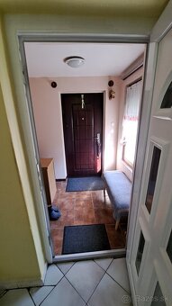 Predám 2 izbový tehlový rodinný dom. - 4