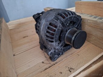 Predám alternátor  140A ,03C903023A - 4