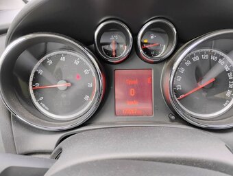 Opel Astra J 1,4 74 kw - 4