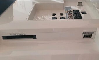 Samsung UE26EH4510 66 cm - 4