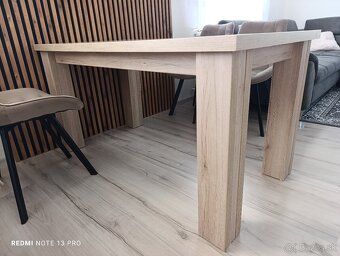 Jedálenský stôl - 4