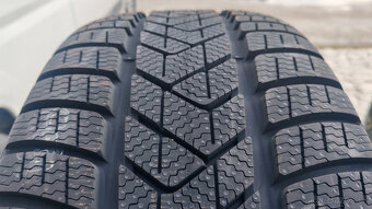 Zimné pneu 245/45 R19 --- PIRELLI - 4