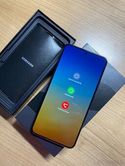 Samsung galaxy S22+, 256 GB - 4