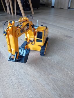 Predám detsky báger  na ovládanie. - 4