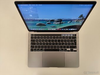 MacBook Pro 2020 | i7 • 32GB • 512GB SSD - 4