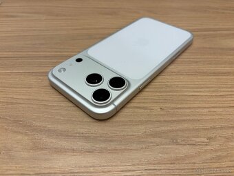 iPhone 17 Pro Max 256gb Silver - 4