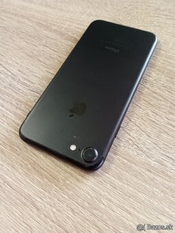 iPhone 7 / 128GB čierny NOVA BATERIA TOP stav - 4