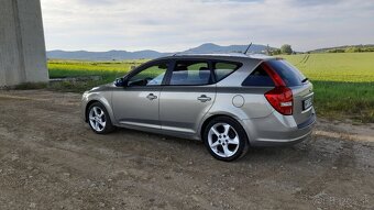 Kia ceed sw 2009, 2,0 CRDI, 6MP, 236100 km - 4