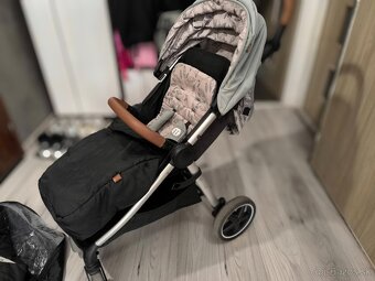 Športový kočík PETITE&MARS ROYAL - 4