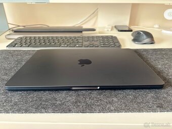 MacBook Air M2 13” 512GB SSD 16GB RAM Midnight, SK - 4