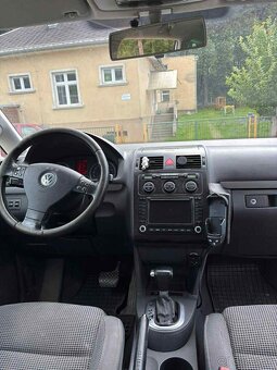 Volkswagen Touran 2.0 TDI, 77 kW, r.v. 2006, automat – Žilin - 4