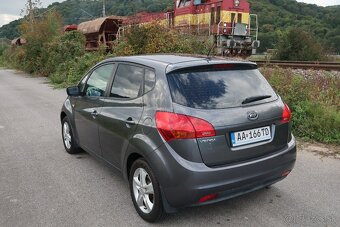 Kia Venga 1.4 66kw r.v. 2010 - 4