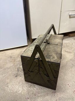 Retro kufrík na náradie - 4