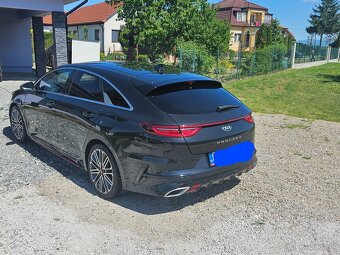 Kia Proceed - 4