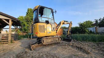 Minibáger Caterpillar CAT 301.6 - 4