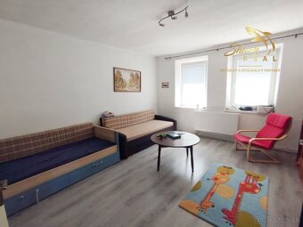 Exkluzívne - rodinný dom neďaleko Zlatých Moraviec - 4