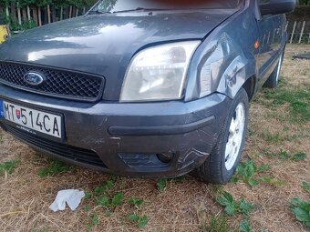 Ford Fusion 1.4i benzín 59kw 2004 - 4