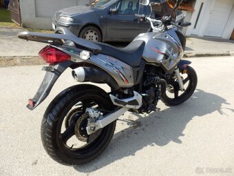 Moto 400 vodník s tp špz - 4