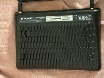 TP- LINK MR200 - 4