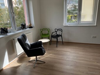 Kadernícke kreslo - 4