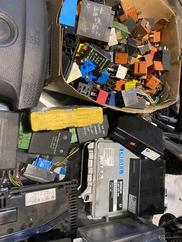 Predam elektroniku na BMW E34 - 4