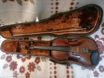 Husle - 4