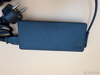 Originálna nabíjačka na notebook LENOVO hranatá 135W. - 4