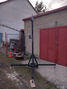 Stojany 2ks  vysuv 4,5 m - 4