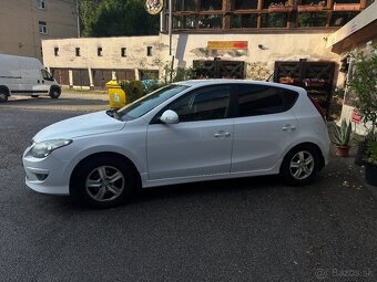 Hyundai i30 1.6 CRDi 66kw M/6 - 4