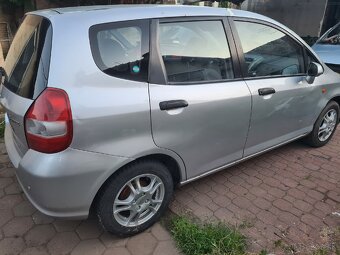 Predám Honda Jazz 1,4i automat - 4