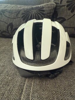 Cyklistická prilba Oakley ARO 3 Lite - 4