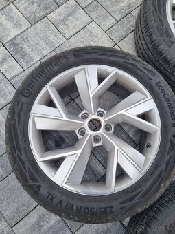 Komplety original skoda 19" 235/50r19 - 4
