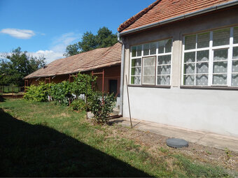 Na predaj 4 izbový dom vhodný aj ako chalupa v Malých Kosihá - 4