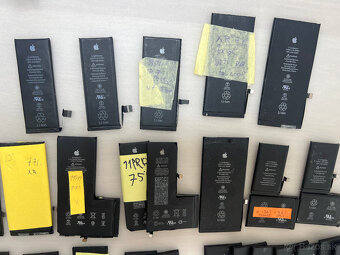 🛠️ Použité batérie z iPhone 7 až iPhone 12 – 29 ks - 4