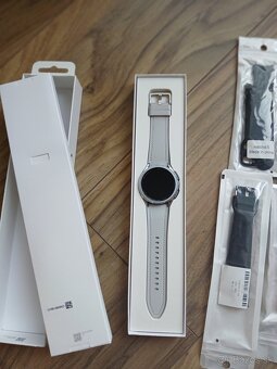 Samsung Galaxy Watch 6 Classic 43mm - 4